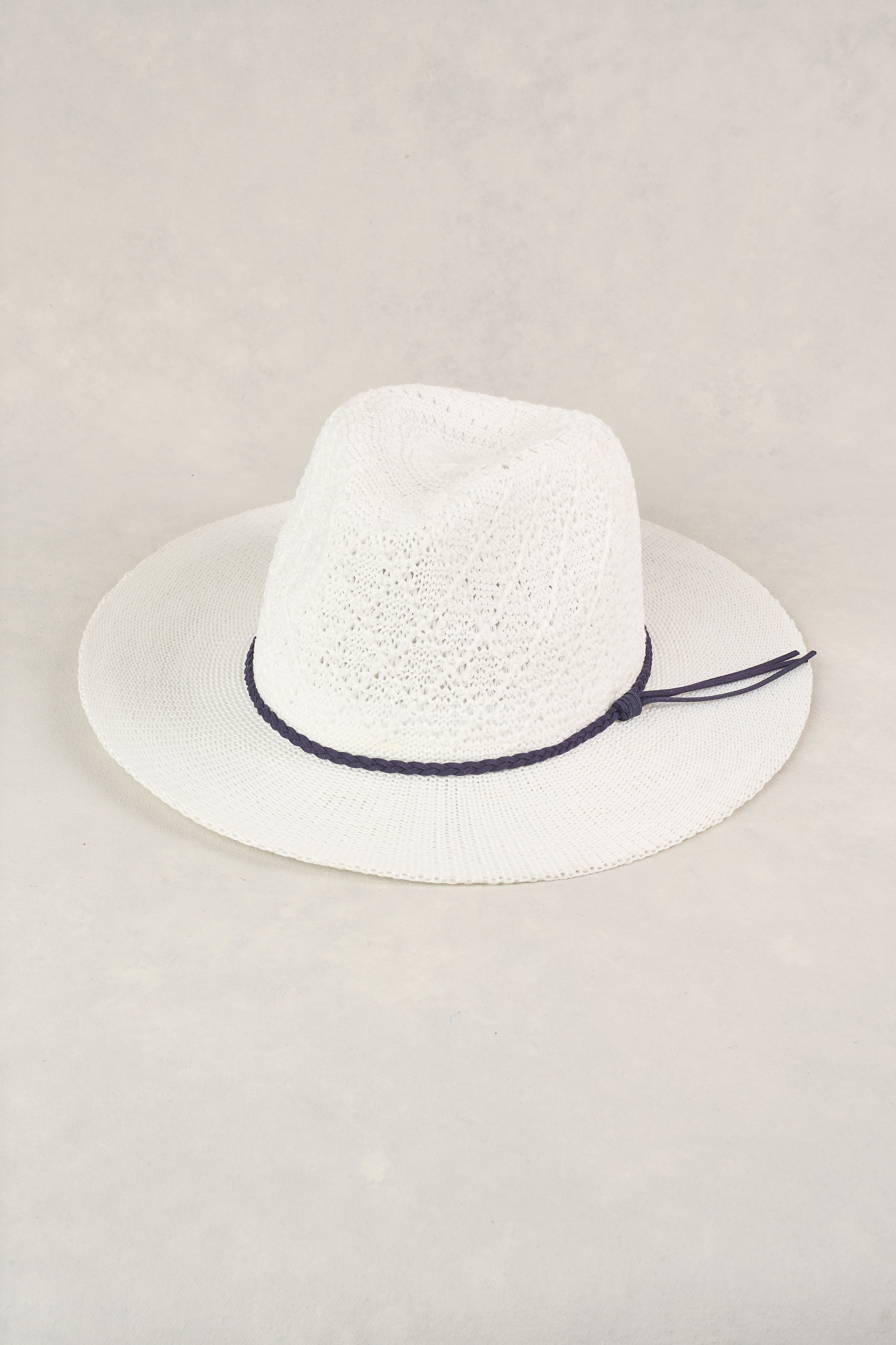 Serge Packable Fedora - White