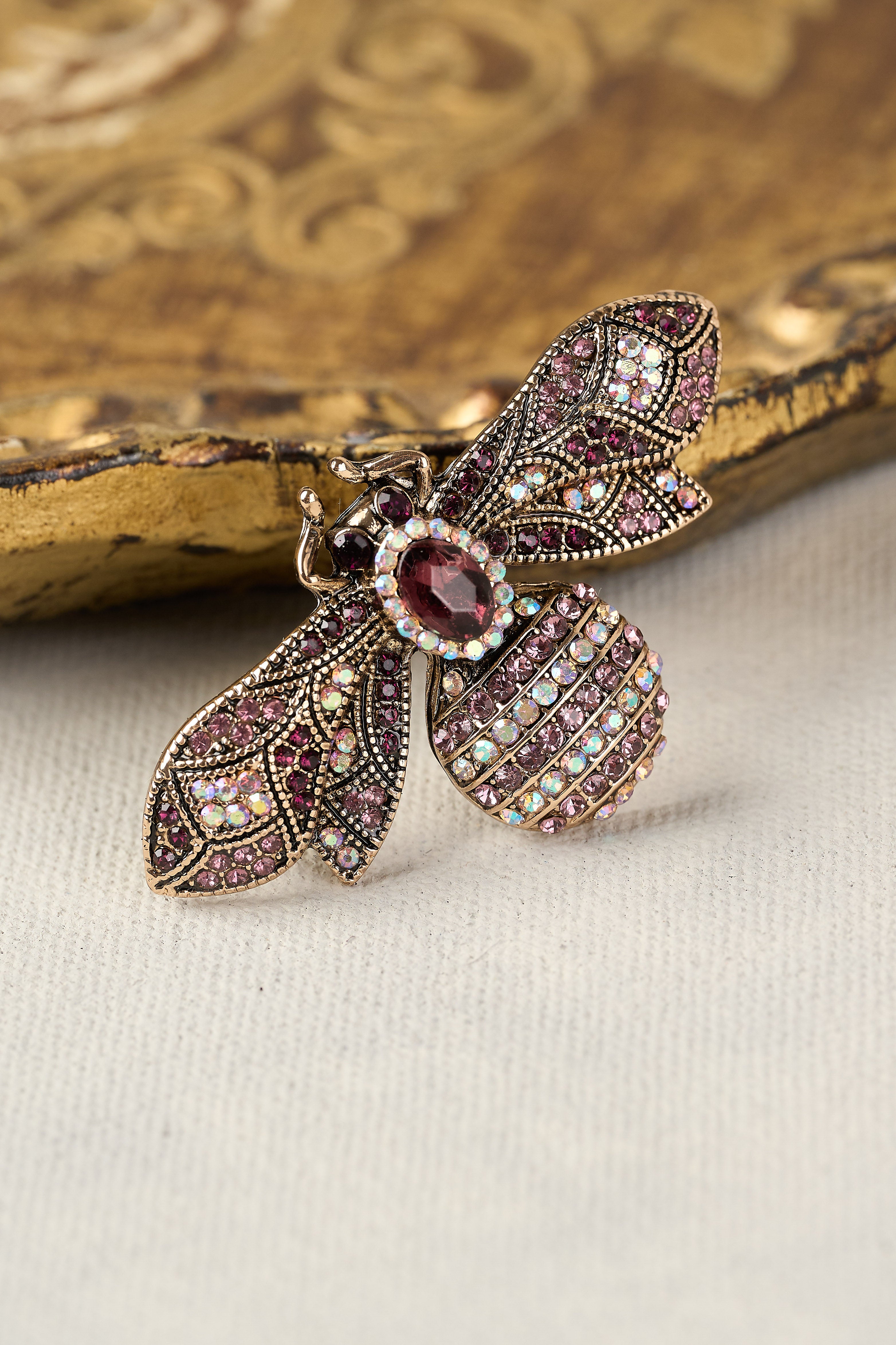 Mauve Bee Brooch - Mauve