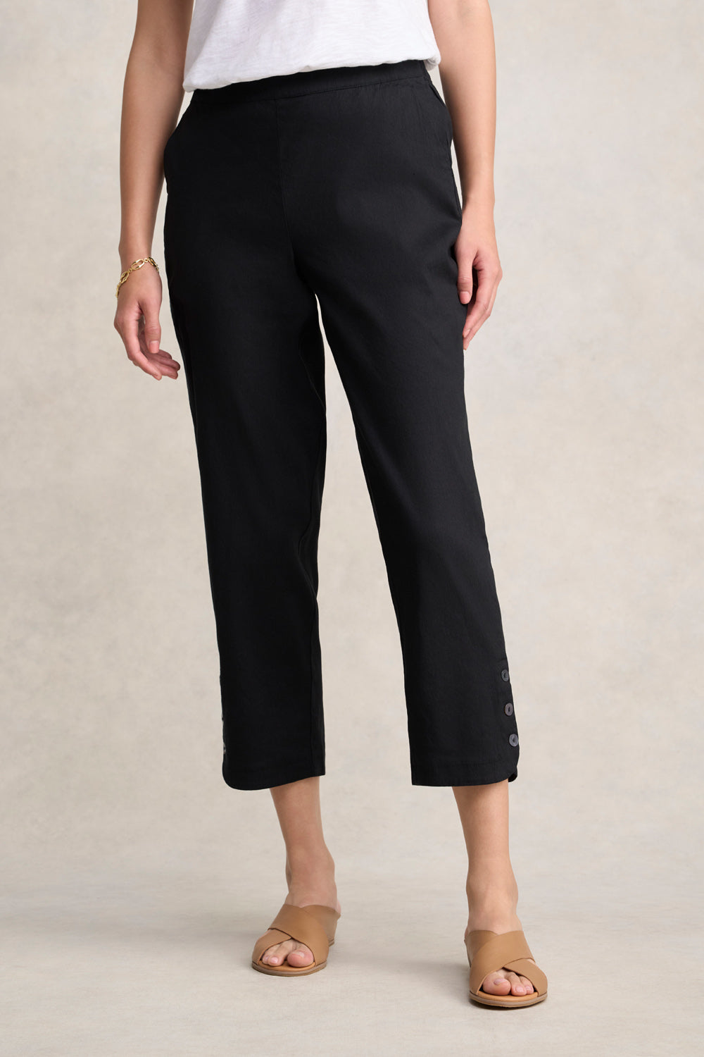Curved Hem Linen Pant - Black
