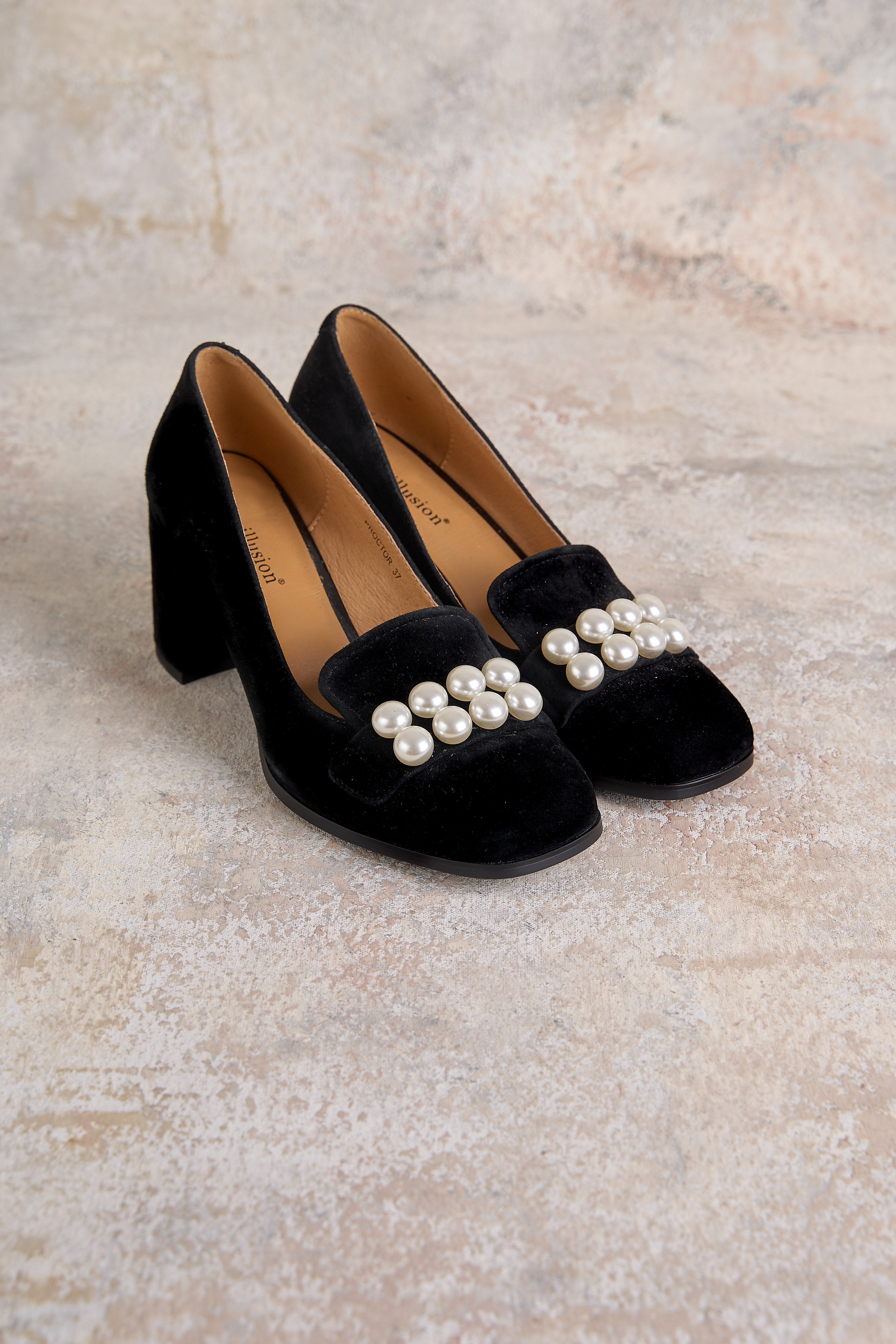 Pearl Court Heel - Black