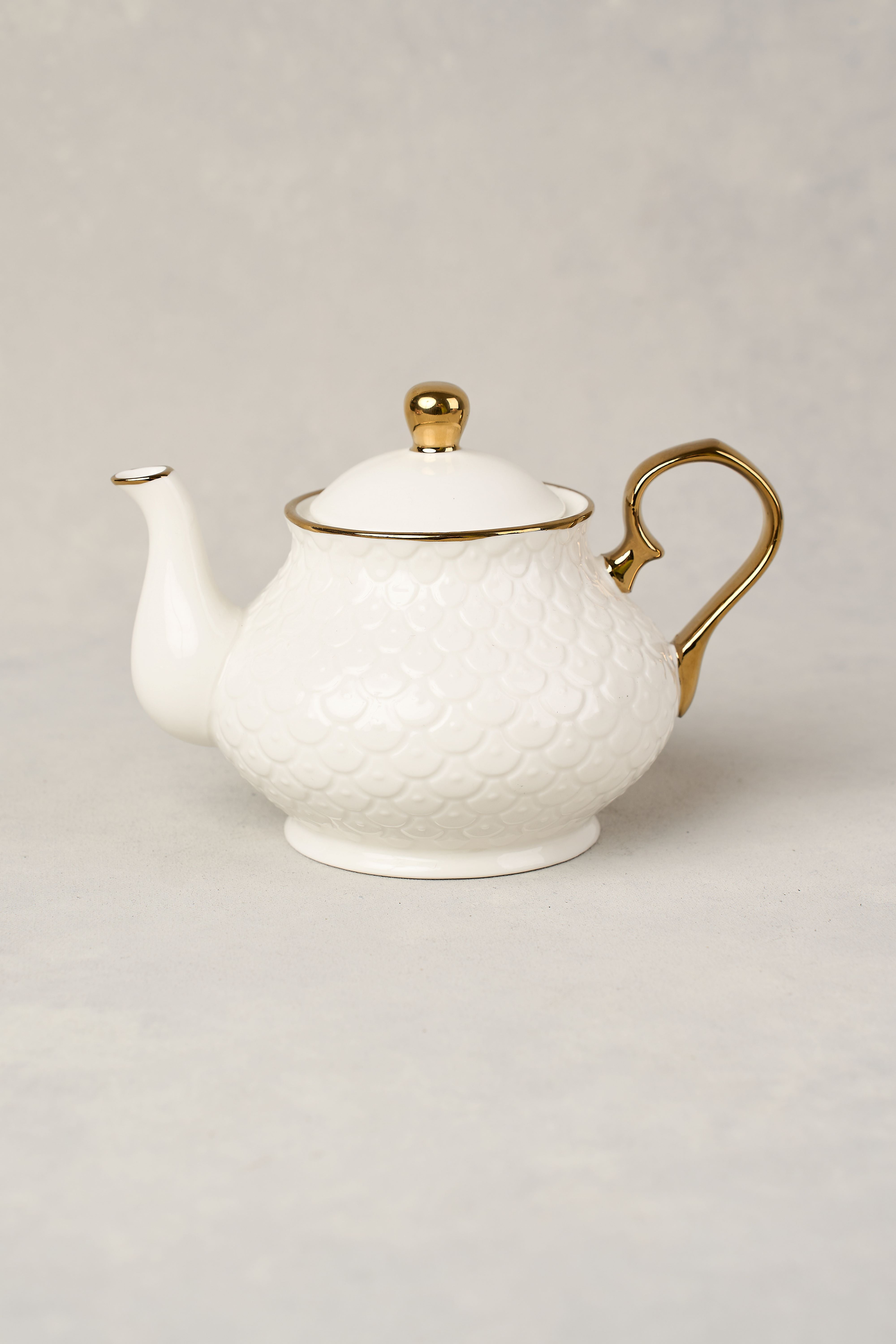 Ripple White Teapot