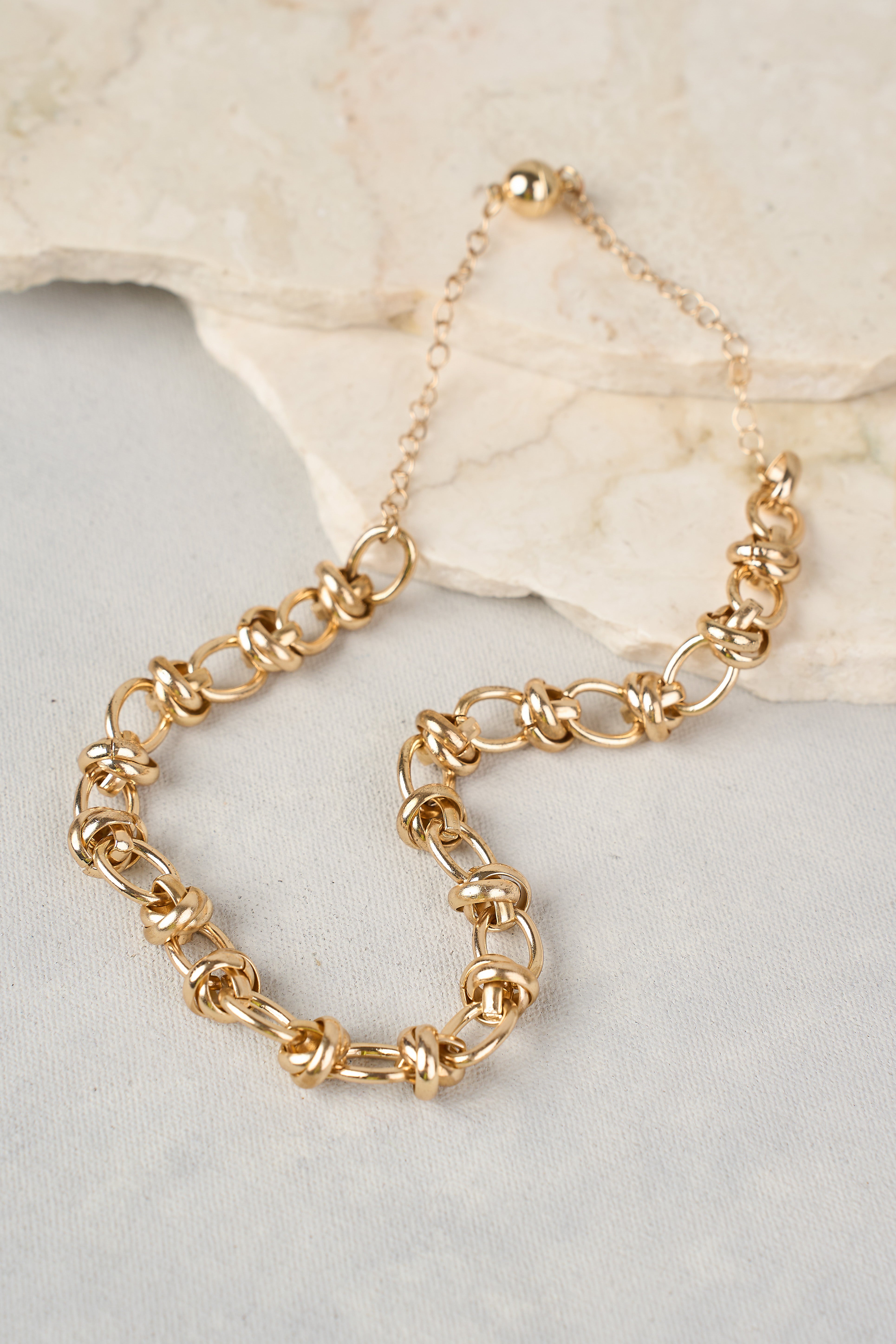 Gold Knot Link Necklace