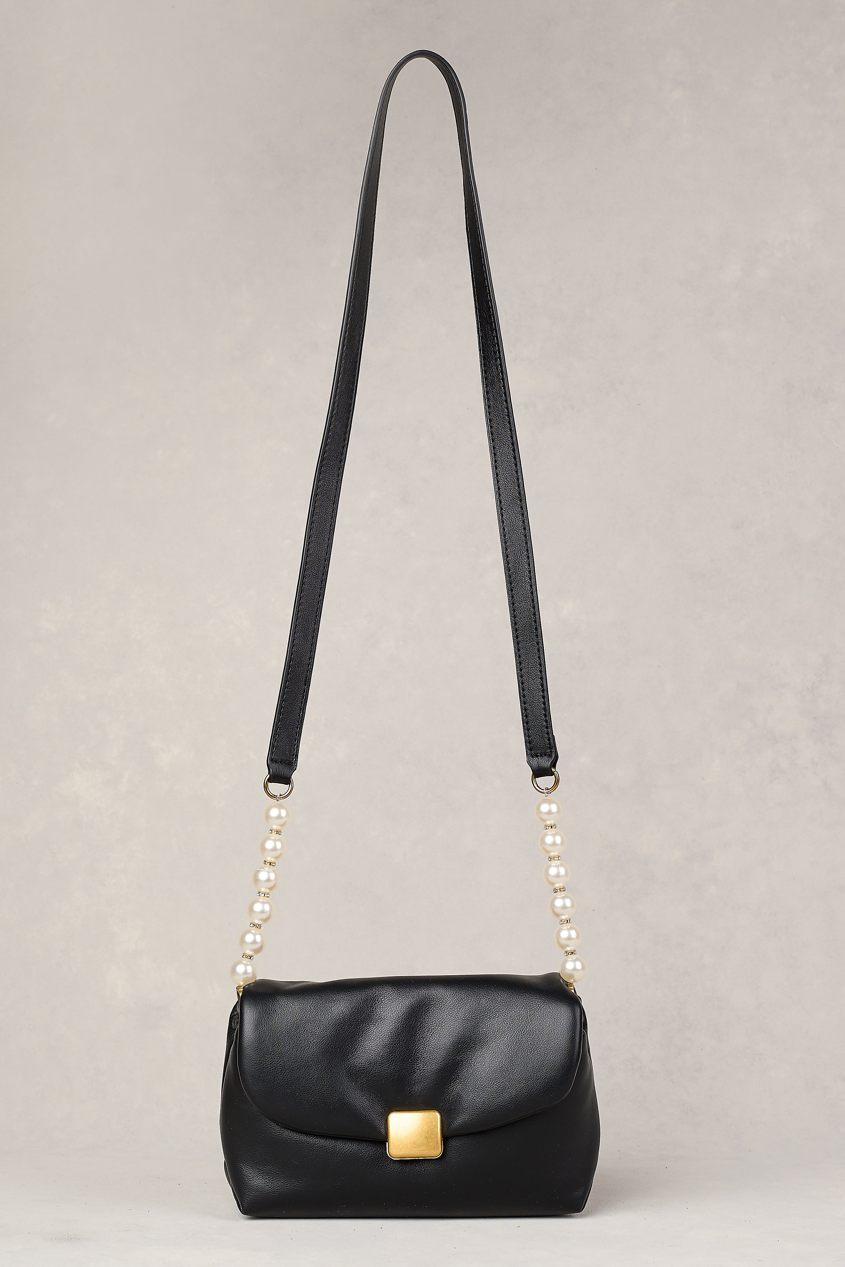 Polly Pearl Strap Bag - Black